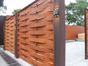 Деревянный забор плетёнка 150 метров фото под ключ